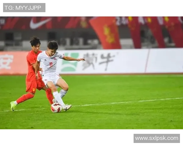 乌克兰U19青年队迎战法国队力争在国际赛场上展现实力与风采 乌克兰U19青年队迎战法国队力争在国际赛场上展现实力与风采