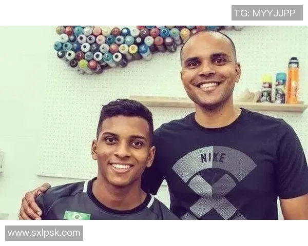 罗德里戈的足球之路与成长故事：从青训到职业生涯的辉煌历程